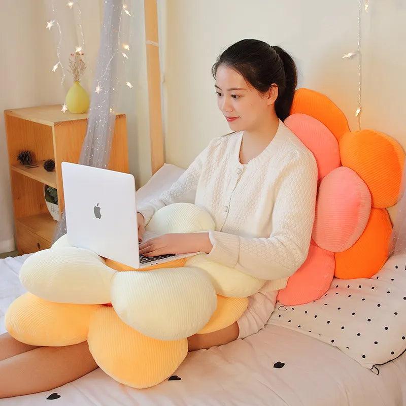 Soft and Sweet Daisy Plush Pillows - MoeMoeKyun